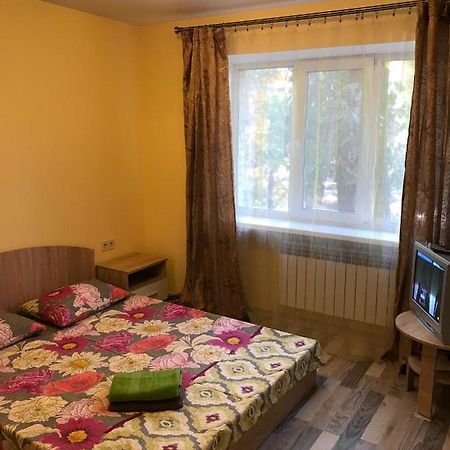 Киев Сдам Посуточно Ул Доброхотова 28 Daily Rent Kyiv St Dobrokhotova 28 Apartment Bagian luar foto